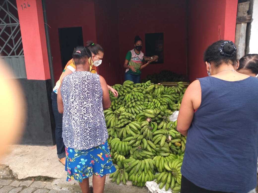 Camacã: Famílias carentes de Leoventura e Jacareci são comtempladas com alimentos do PAA e CONAB